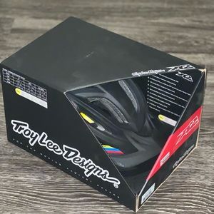 Troy lee designs size XL men’s bike helmet mips technology